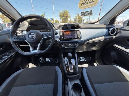 Used 2025 Nissan Versa SV FWD image 31