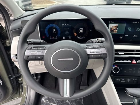 New 2026 Hyundai Tucson SEL image 17