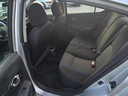 Used 2017 Nissan Versa SV FWD image 10