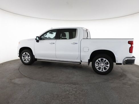 Used 2026 Chevrolet Silverado 1500 LTZ w/ Technology Package RWD image 8
