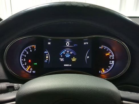 Used 2020 Jeep Grand Cherokee Limited image 44