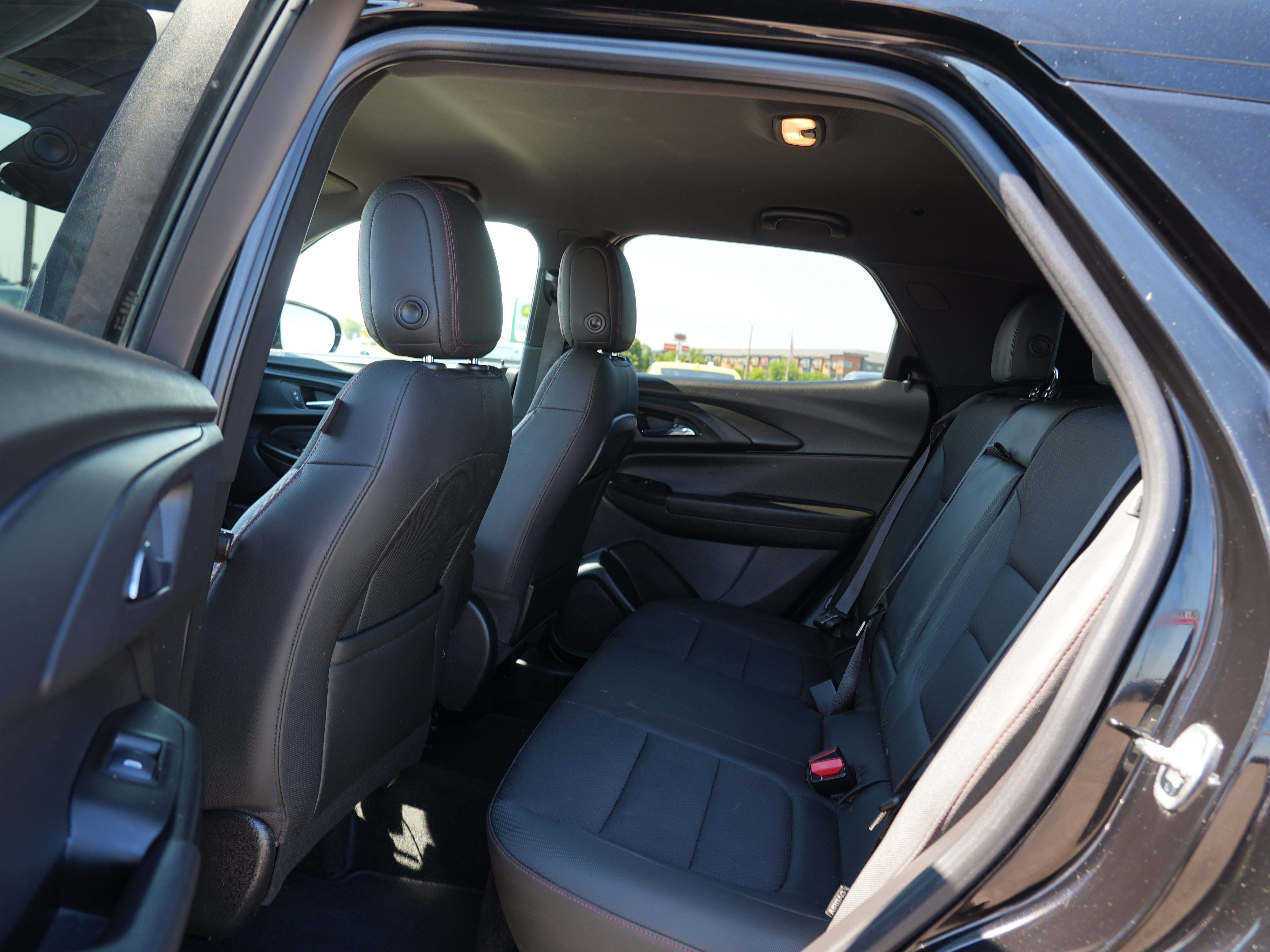 Used 2022 Chevrolet TrailBlazer RS AWD/4WD image 18
