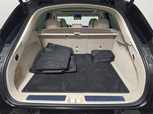 Used 2023 Mercedes-Benz EQS 580 4MATIC SUV image 13