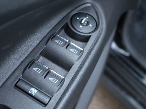 Used 2013 Ford C-MAX SEL image 12