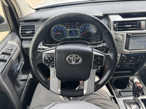 Used 2014 Toyota 4Runner Trail Premium AWD/4WD image 19