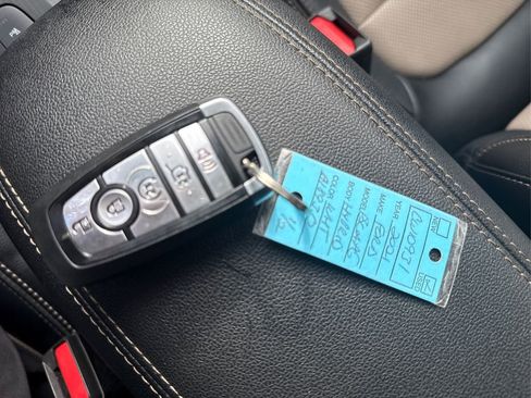 Used 2021 Ford Escape Titanium w/ Titanium Elite Package image 41