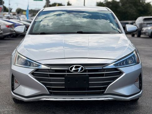 Used 2020 Hyundai Elantra SE w/ Cargo Package (C1) FWD image 3