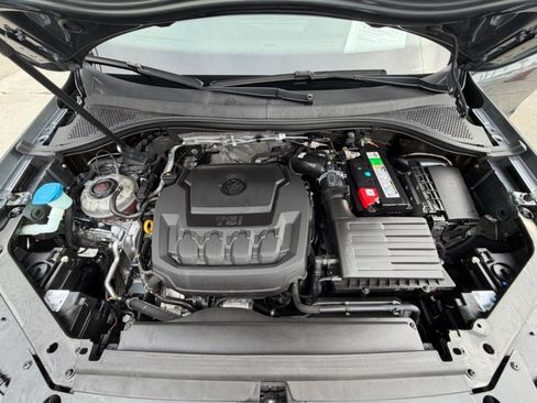 Used 2023 Volkswagen Tiguan SE R-Line FWD image 20