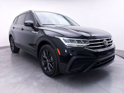 Used 2022 Volkswagen Tiguan SE FWD image 10