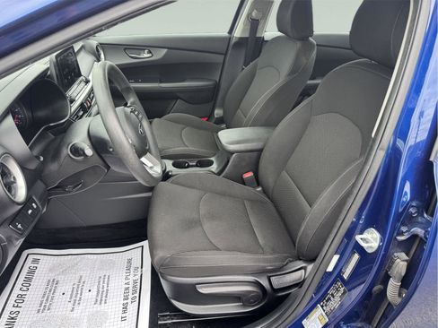 Used 2020 Kia Forte LXS FWD image 12