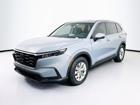 Used 2023 Honda CR-V LX image 3