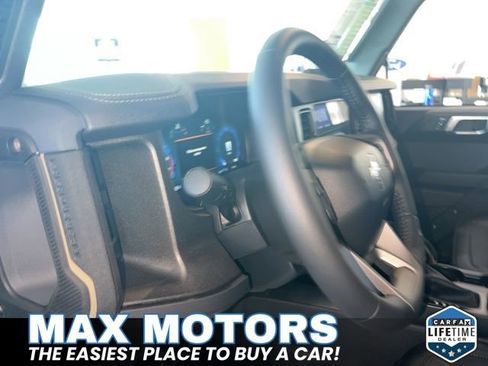 New 2025 Ford Bronco Badlands w/ Sasquatch Package image 17