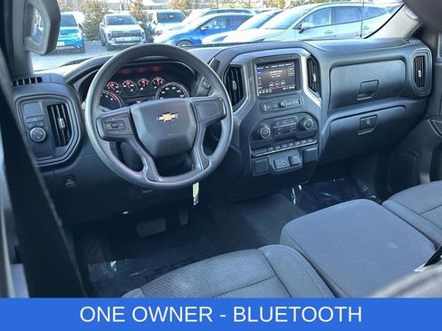 Used 2021 Chevrolet Silverado 1500 Custom image 2