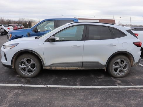 Used 2025 Ford Escape ST-Line w/ Tech Pack #1 image 8