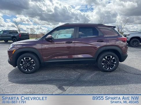 Used 2023 Chevrolet TrailBlazer LT w/ Convenience Package image 6