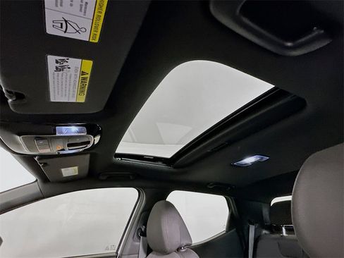 Used 2023 Hyundai Santa Cruz SEL w/ Activity Package image 11