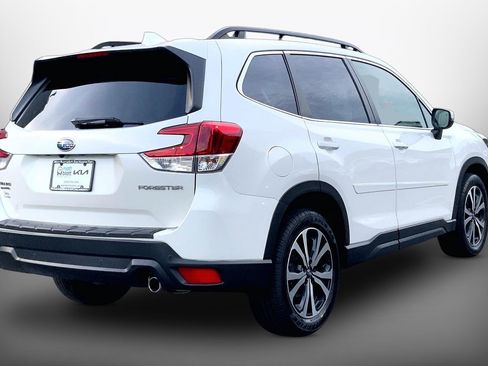 Used 2023 Subaru Forester Limited AWD/4WD image 13