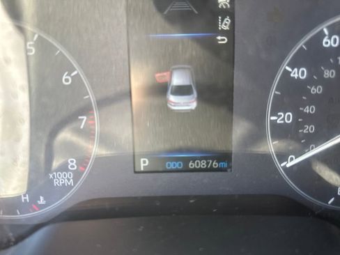 Used 2023 Toyota Corolla LE image 7