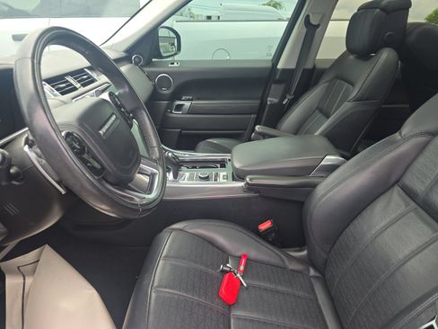 Used 2019 Land Rover Range Rover Sport HSE Dynamic AWD/4WD image 7