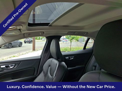 Certified 2024 Volvo S60 B5 Ultimate AWD/4WD image 15