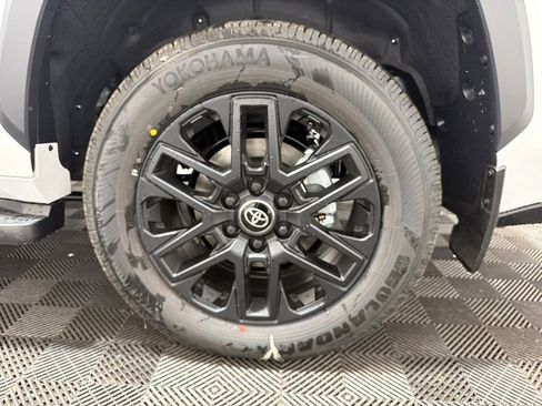 Used 2026 Toyota Sequoia 4WD image 33