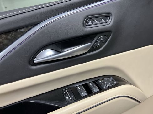 Certified 2024 Cadillac Escalade Premium Luxury image 97