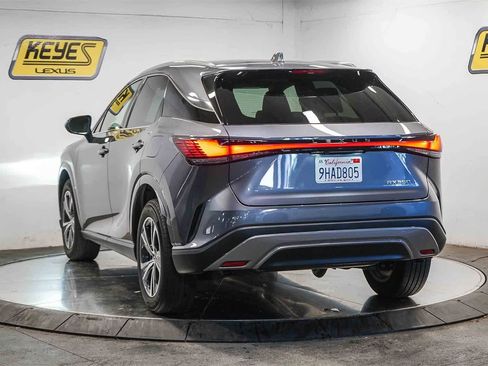 Used 2023 Lexus RX 350 Premium image 2