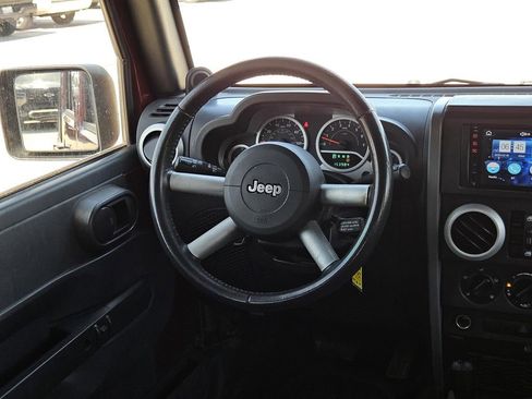 Used 2010 Jeep Wrangler Unlimited Sahara w/ Dual Top Group AWD/4WD image 15