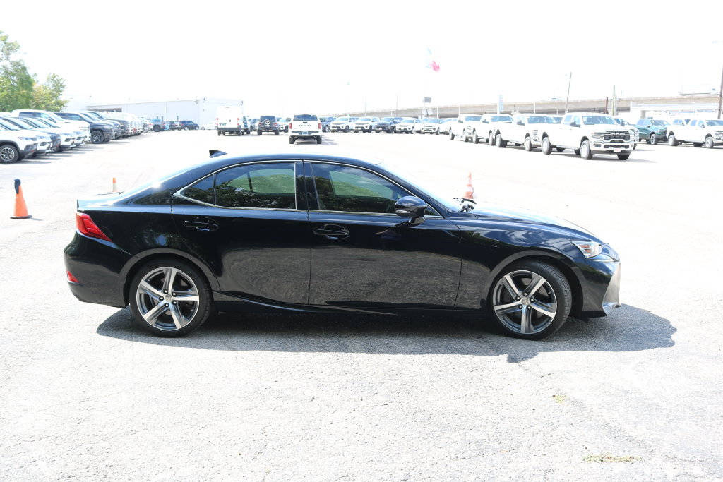 Used 2019 Lexus IS 300 w/ Premium Package RWD image 6