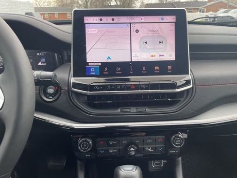 Used 2024 Jeep Compass Trailhawk w/ Trailhawk Elite Group image 23