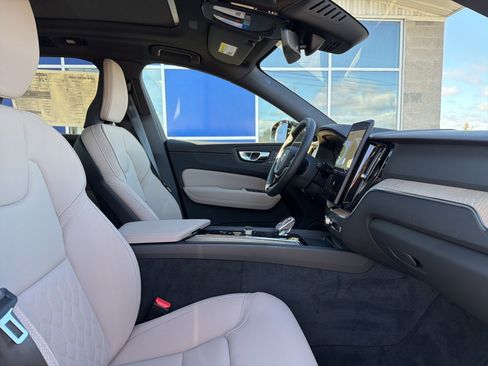 New 2026 Volvo XC60 B5 Core image 22