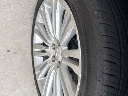 Used 2011 Chrysler 300 C w/ Sound Group RWD image 18