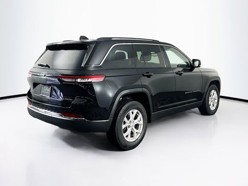Used 2023 Jeep Grand Cherokee Limited w/ Trailer Tow Prep Group (B) image 9