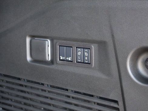 New 2026 Chevrolet Tahoe Premier image 40