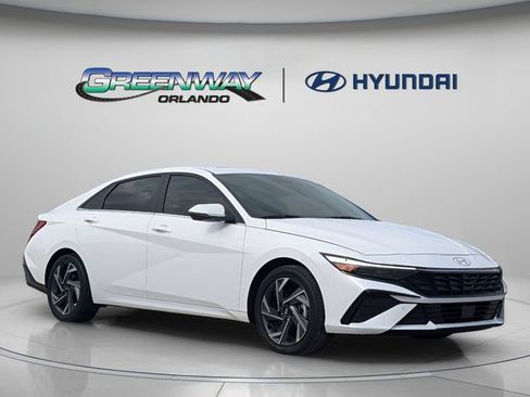 Used 2024 Hyundai Elantra Limited FWD image 1