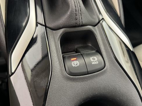 Used 2022 Toyota Corolla LE w/ LE Convenience Package FWD image 30