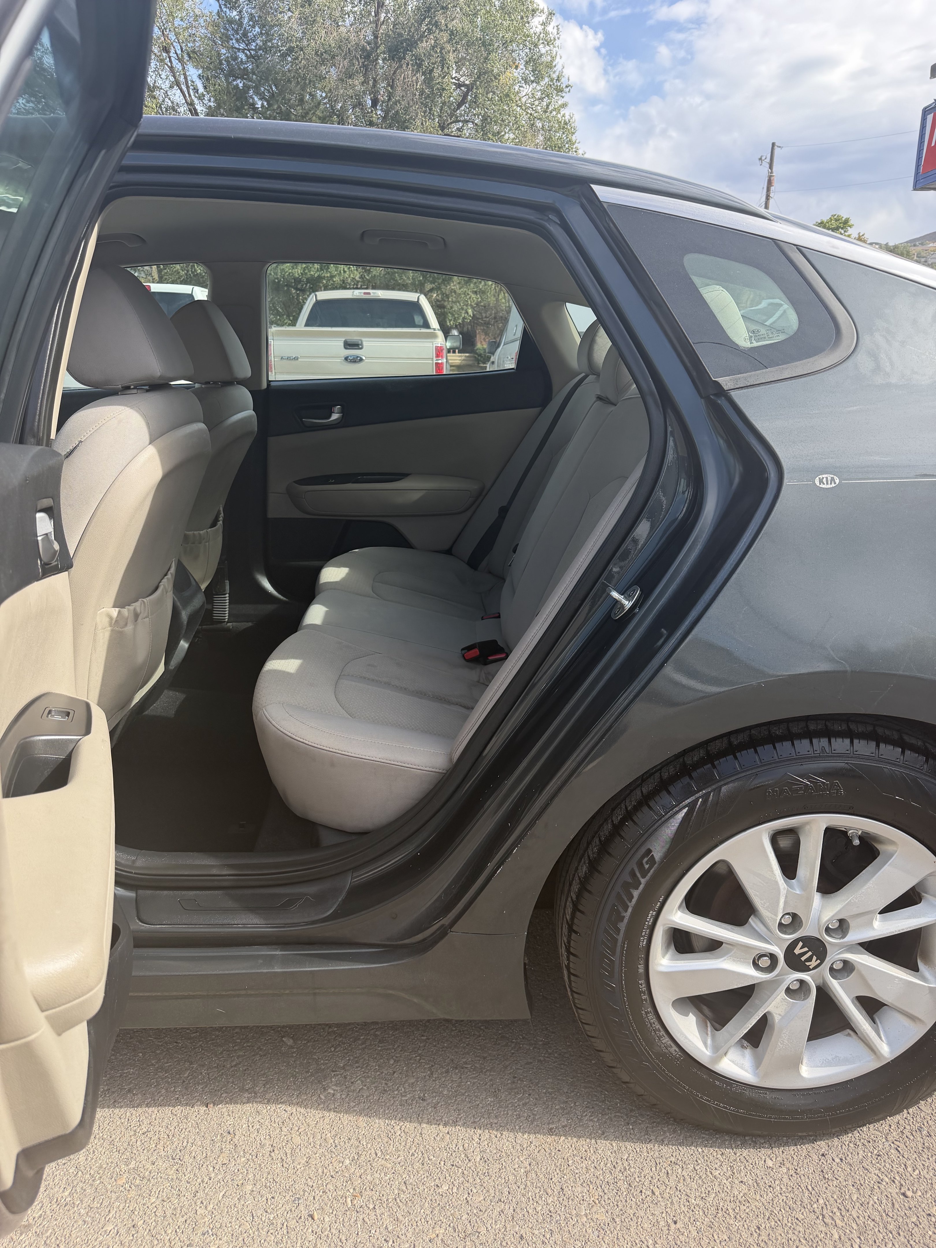Used 2016 Kia Optima LX FWD image 18