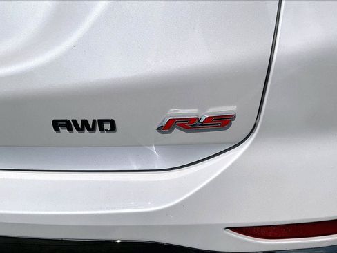 Used 2023 Chevrolet Equinox RS w/ RS Leather Package AWD/4WD image 9