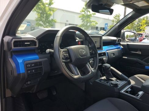 Used 2024 Toyota Tacoma TRD Off-Road AWD/4WD image 22