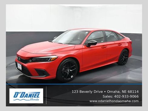Used 2023 Honda Civic Sport image 1