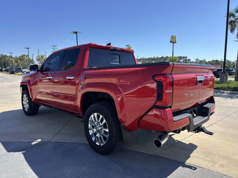 Used 2024 Toyota Tacoma Limited w/ Limited Package (LT) AWD/4WD image 5