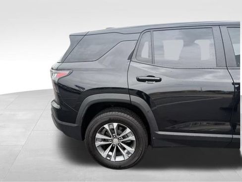 Certified 2025 Chevrolet Equinox LT w/ Safety and Technology Package FWD image 4