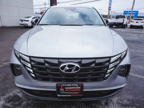 Used 2023 Hyundai Tucson SE image 2