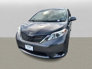 Used 2012 Toyota Sienna LE FWD video 1