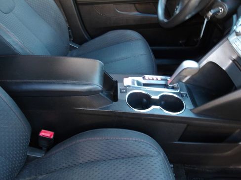 Used 2011 GMC Terrain SLE image 15