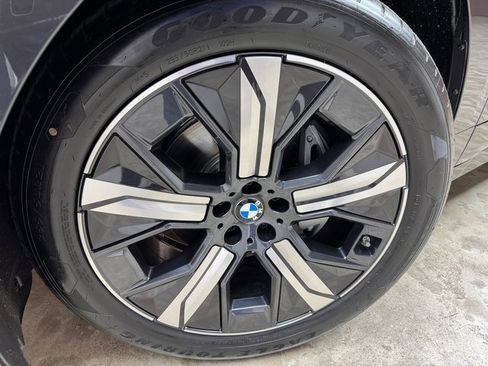 New 2026 BMW iX xDrive60 image 26