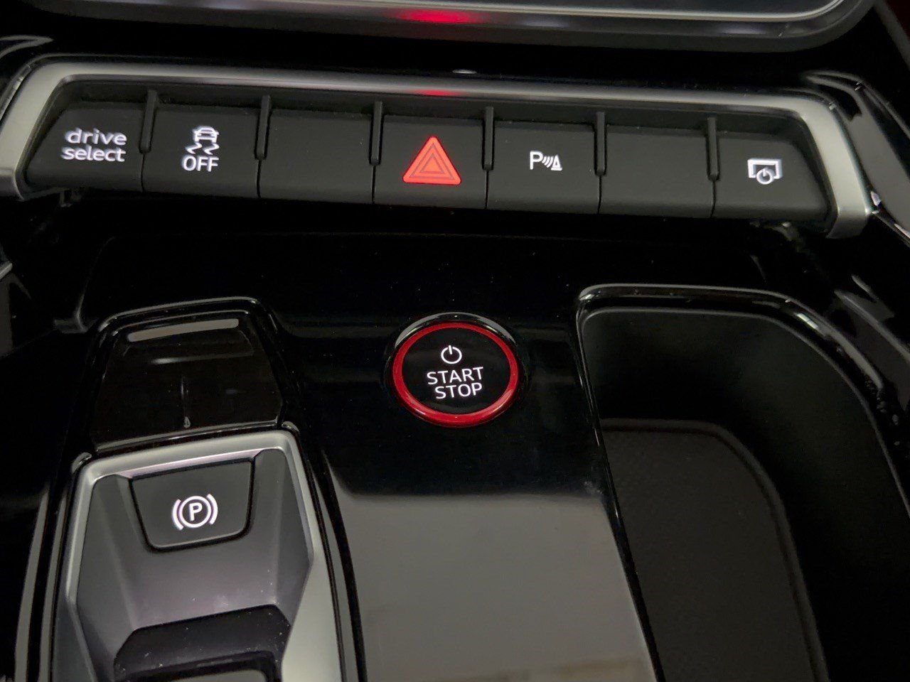 Certified 2024 Audi e-tron GT Premium Plus AWD/4WD image 20