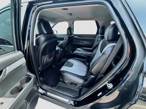 Used 2022 Hyundai Palisade SEL w/ Convenience Package FWD image 21