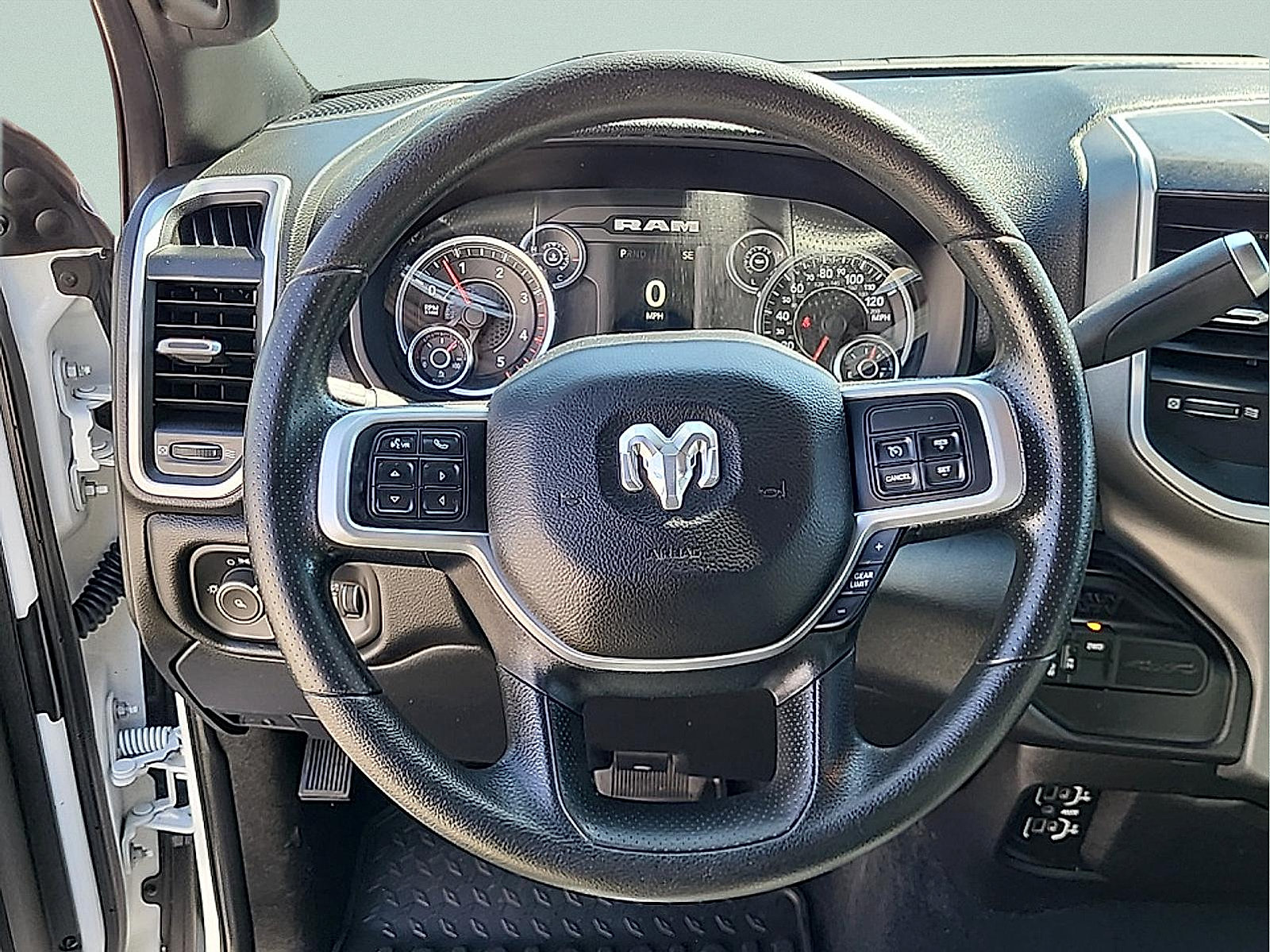 Used 2022 RAM 2500 Big Horn AWD/4WD image 17