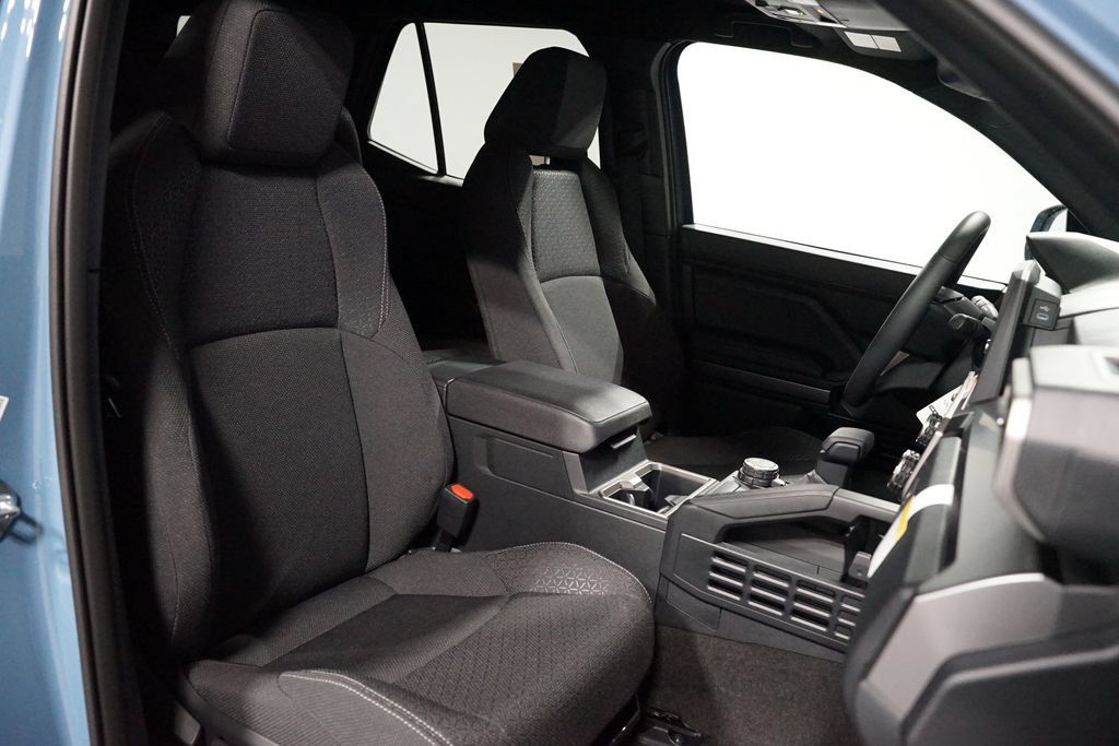 New 2026 Toyota 4Runner SR5 AWD/4WD image 29
